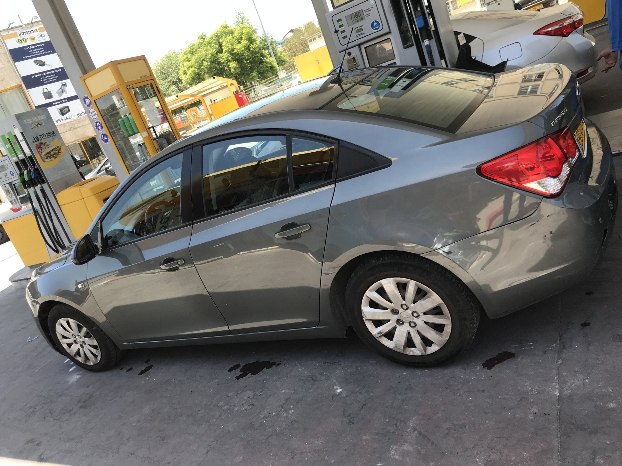 Car - Chevrolet Cruze - The Jerusalem Market