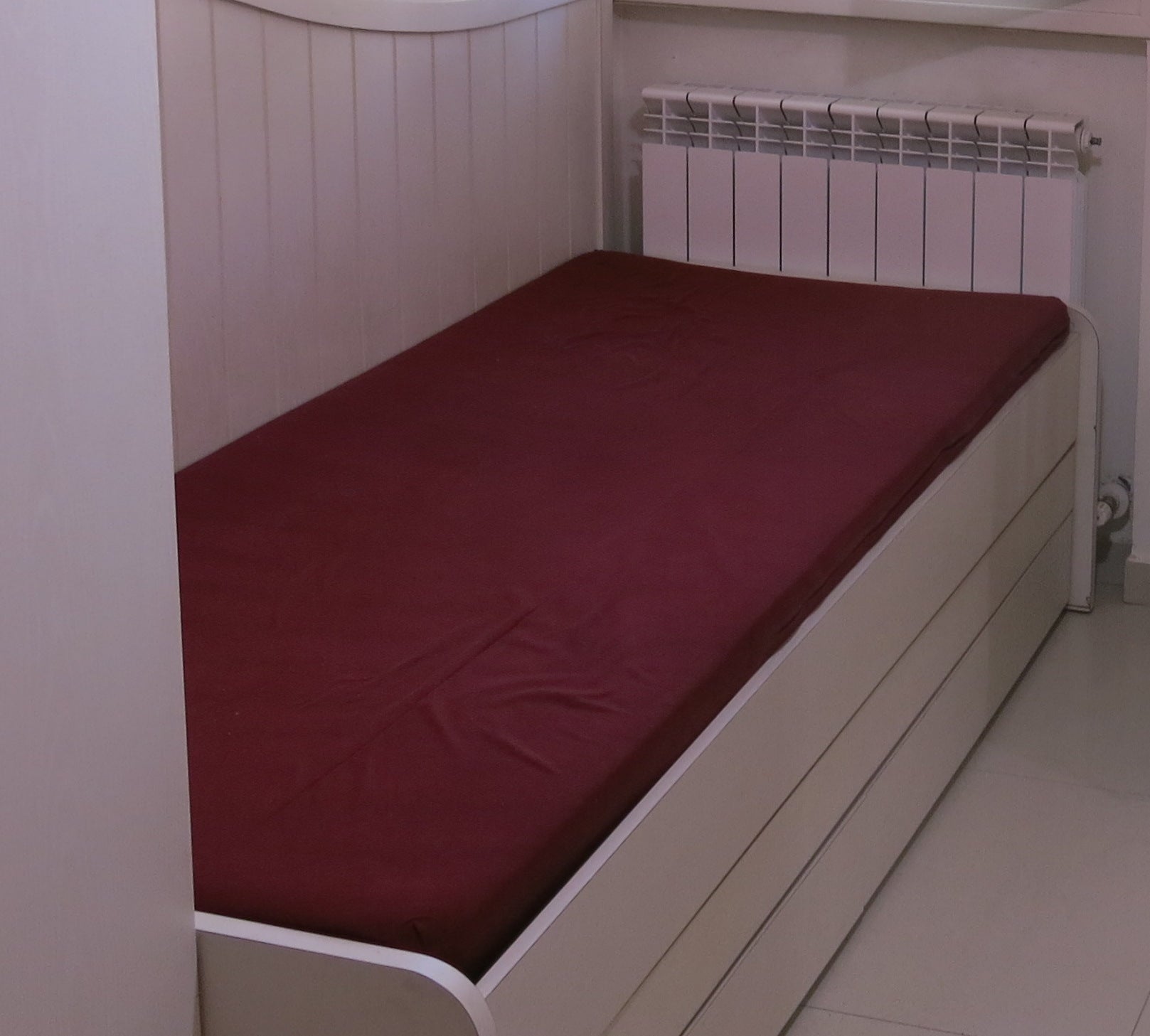 Triple Pull Out Bed