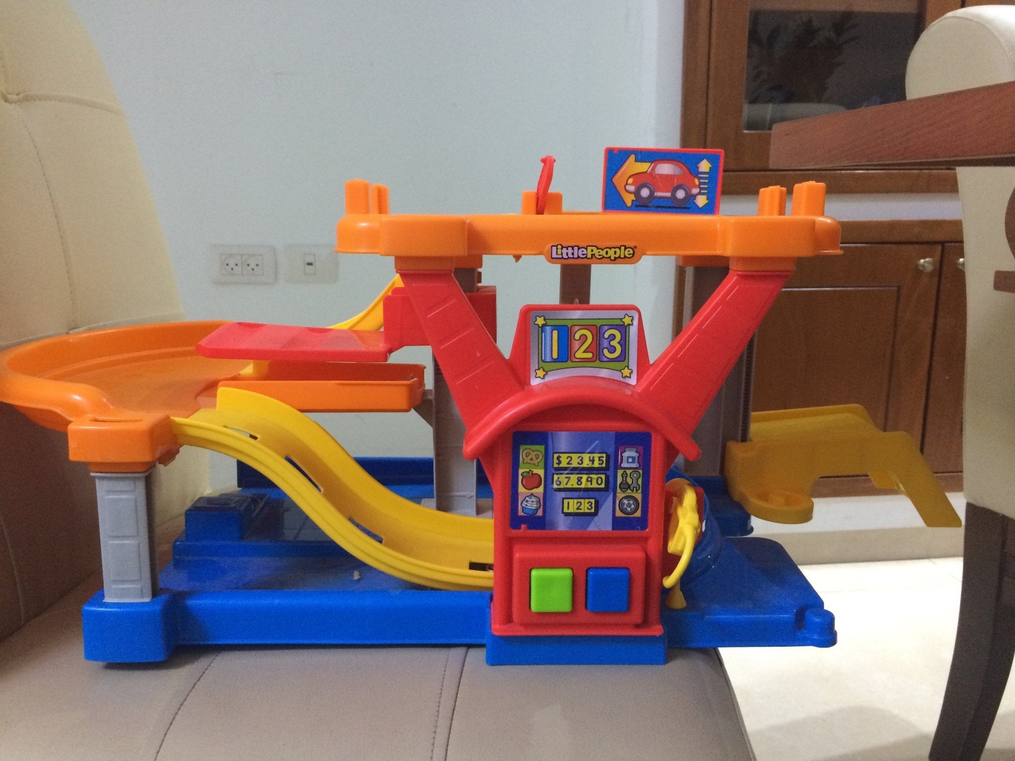 kids car garage - The Jerusalem Market