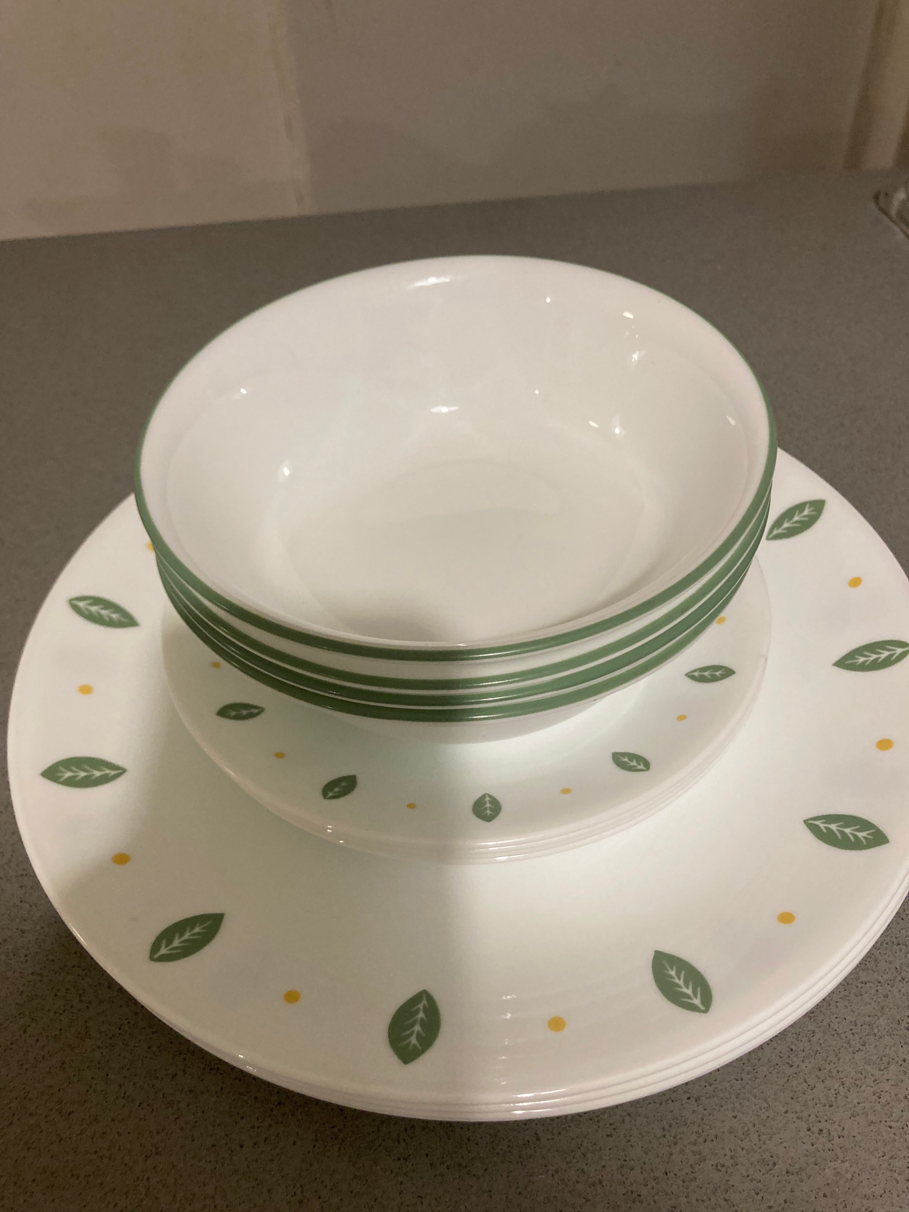milky dinner set of 4