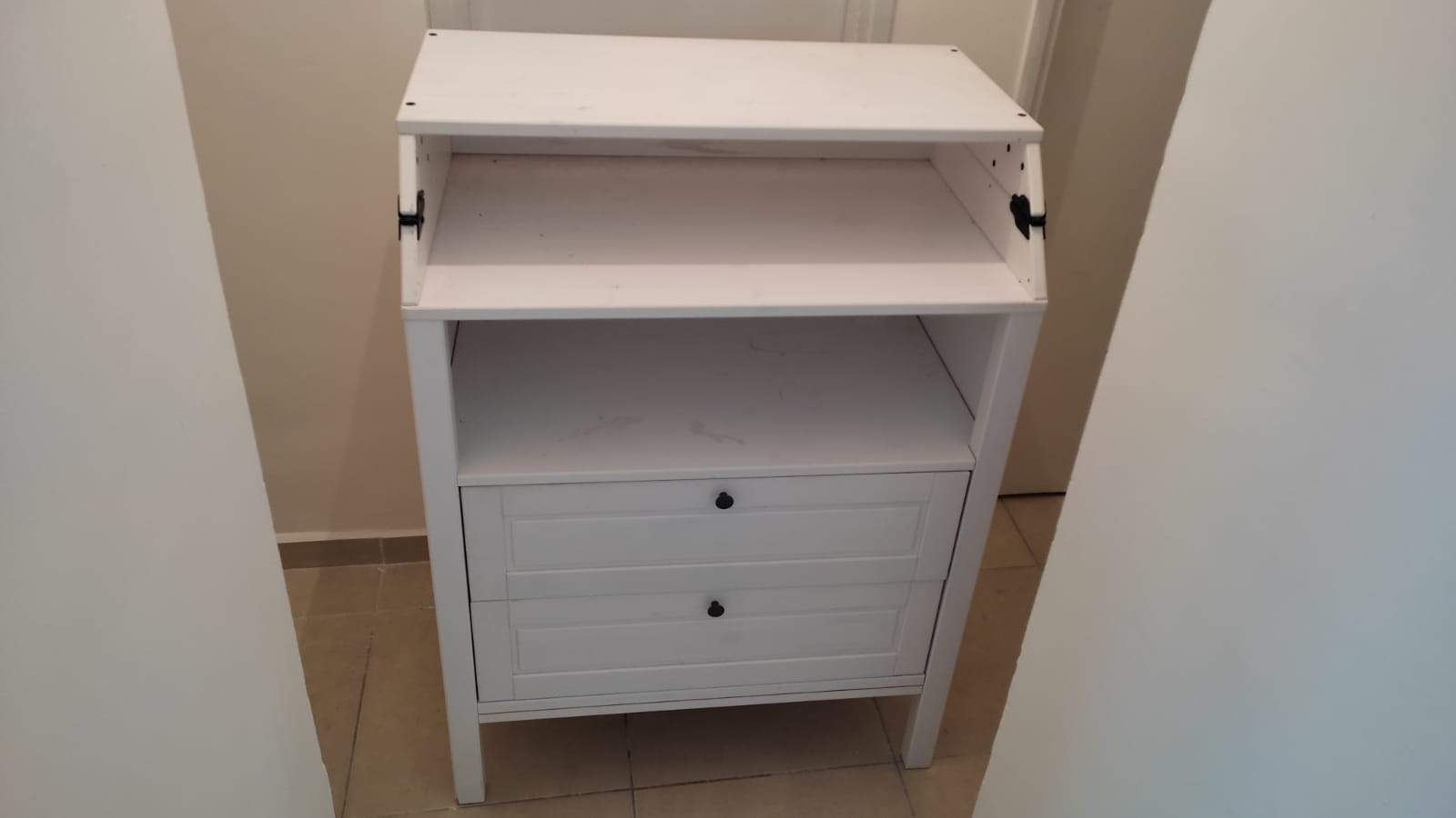 diaper changing table - The Jerusalem Market