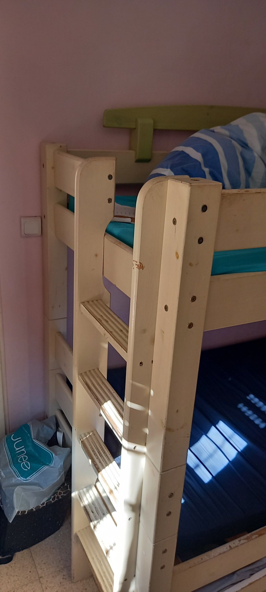 Solid wood bunkbed sleeps 3 plus storage - The Jerusalem Market